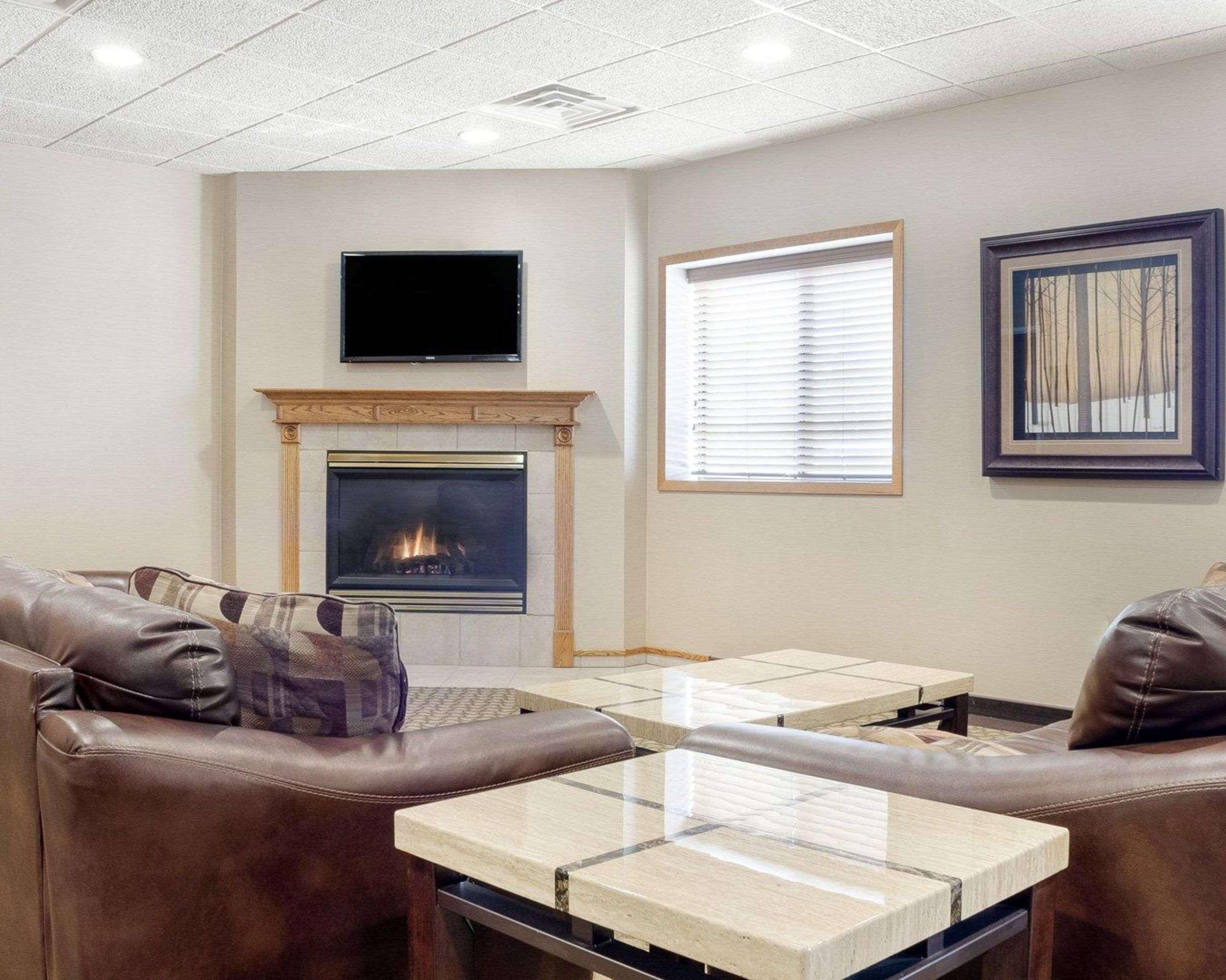 Quality Inn Bismarck I-94 Exteriör bild