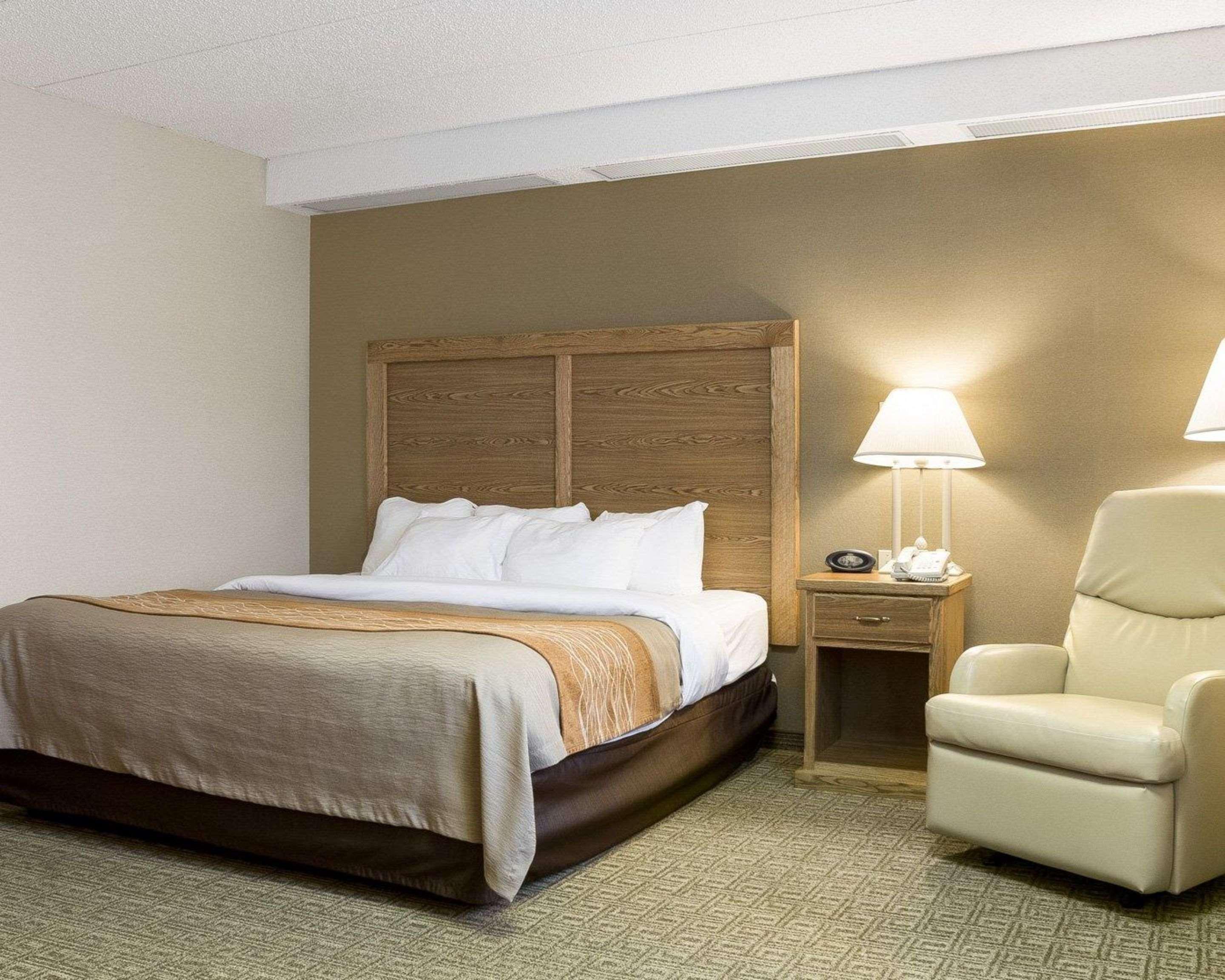 Quality Inn Bismarck I-94 Exteriör bild