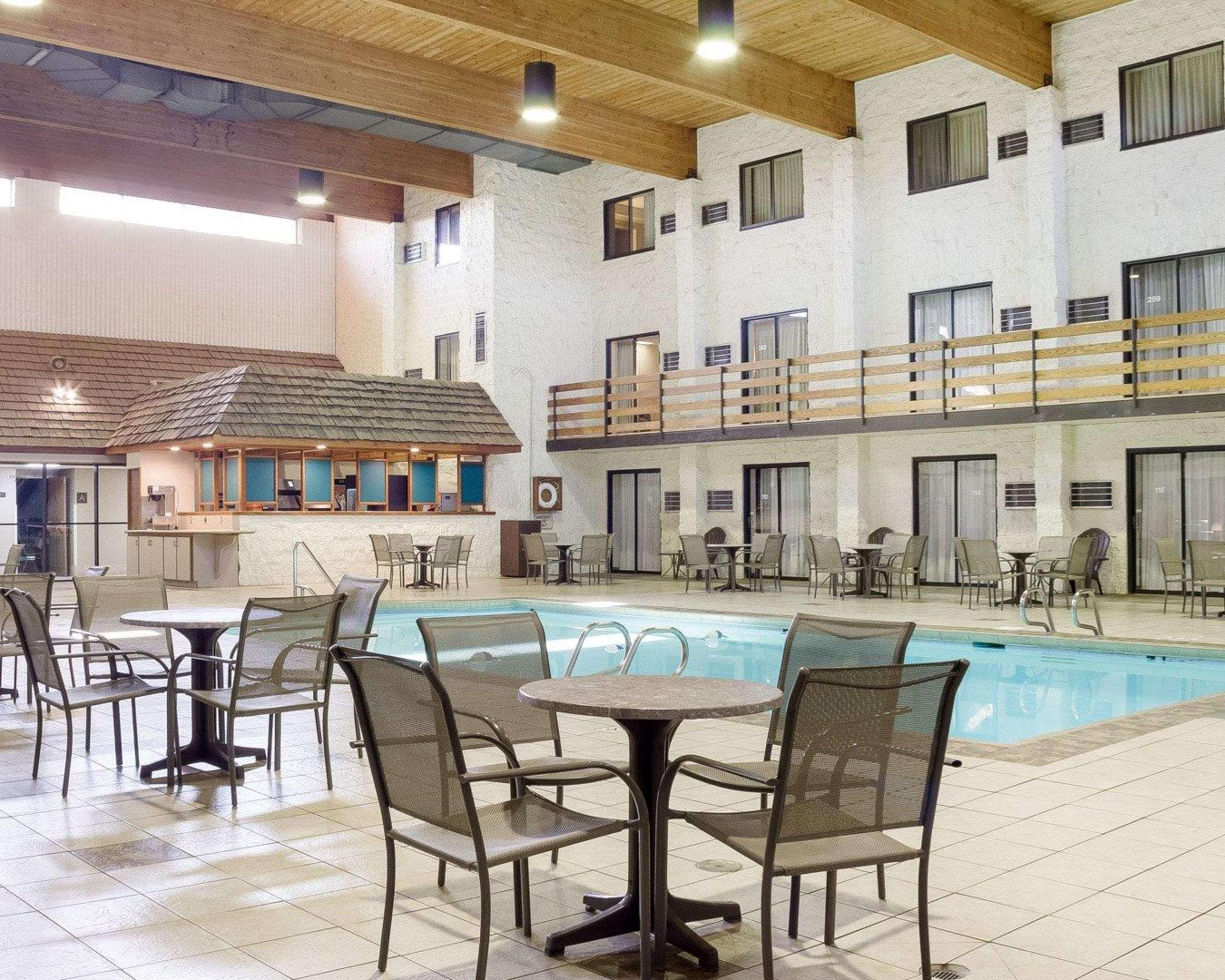 Quality Inn Bismarck I-94 Exteriör bild