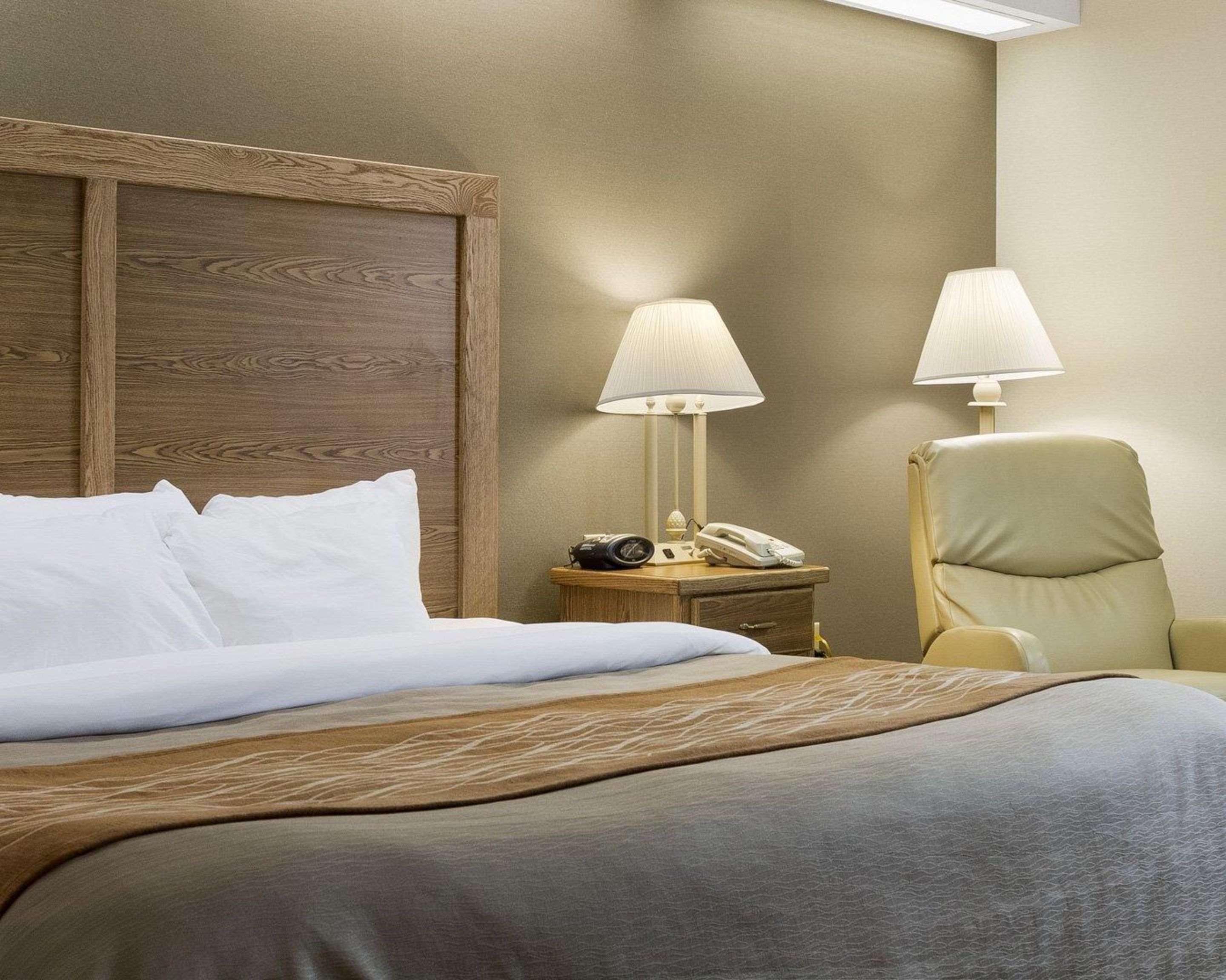 Quality Inn Bismarck I-94 Exteriör bild