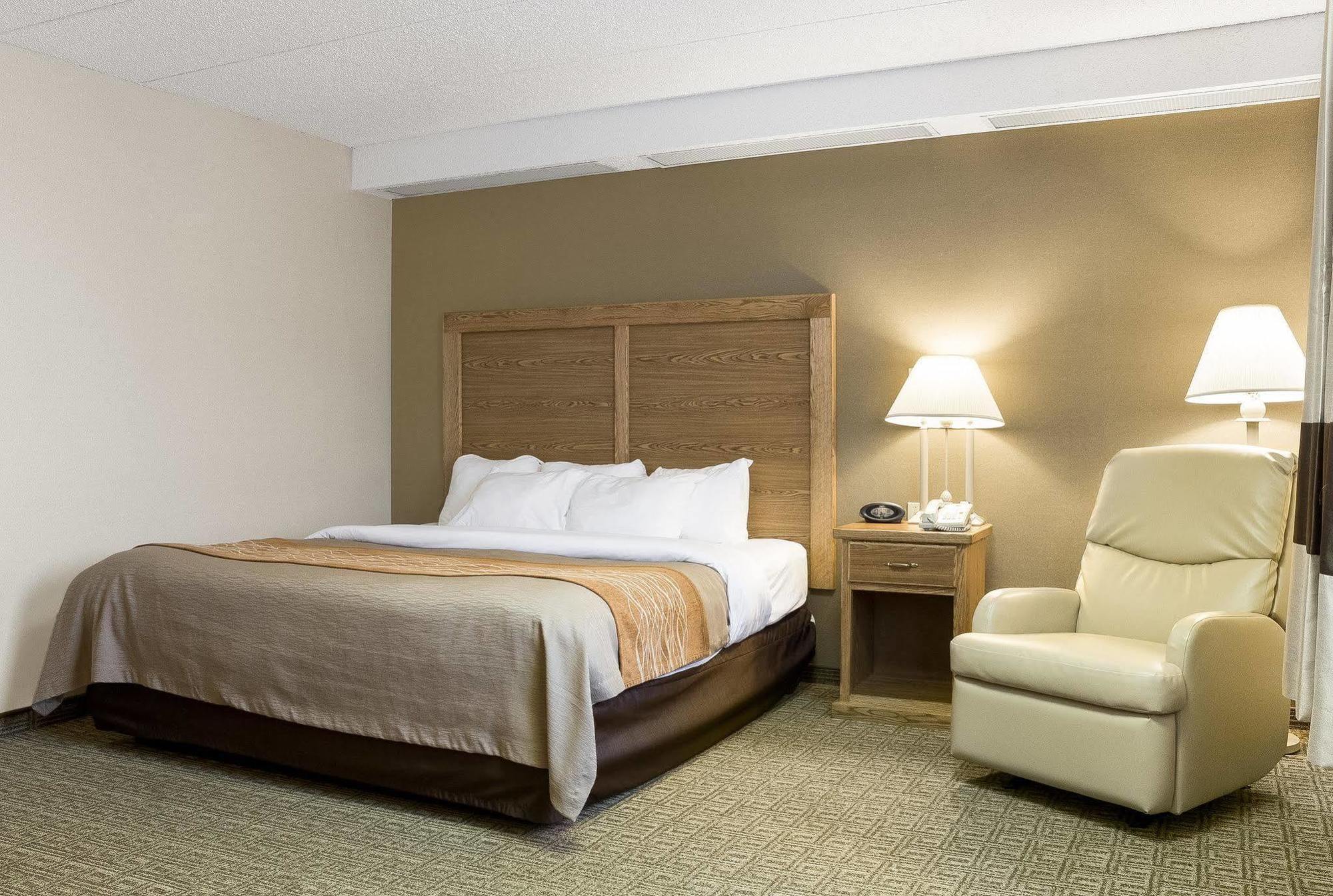 Quality Inn Bismarck I-94 Exteriör bild