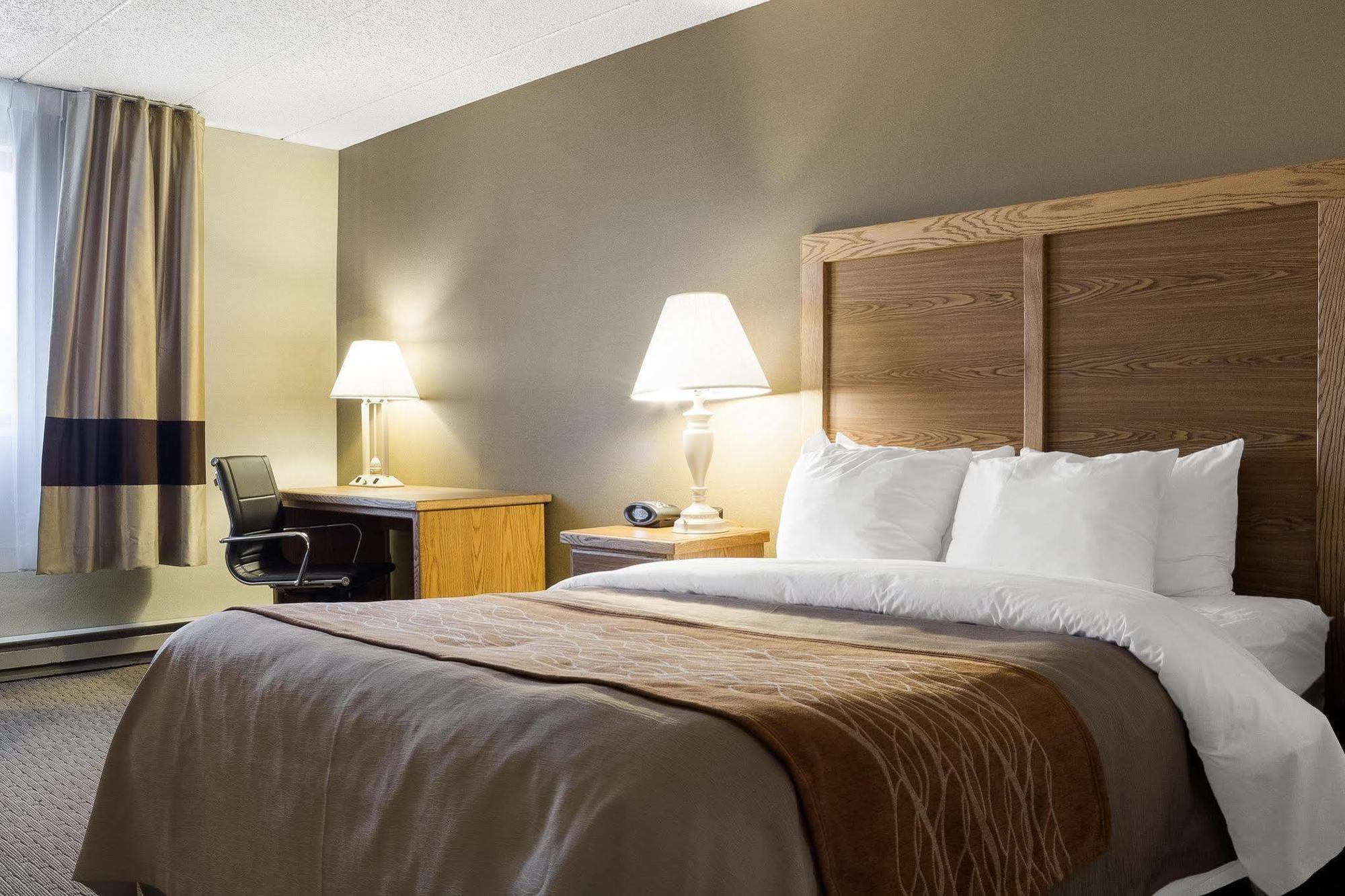 Quality Inn Bismarck I-94 Exteriör bild