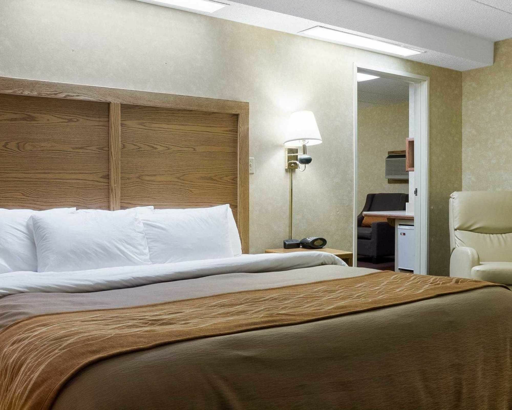 Quality Inn Bismarck I-94 Exteriör bild
